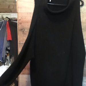 FREE PEOPLE CUT OUT SLEEVE SWEATER/DRESS